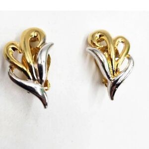 Vintage climber clip earring in gold silver swirls